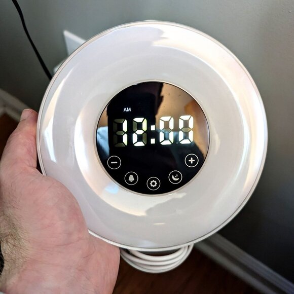 HomeLabs Sunrise Alarm Clock Digital 6 Color LED and ASMR Nature Sound Function - Picture 5 of 7